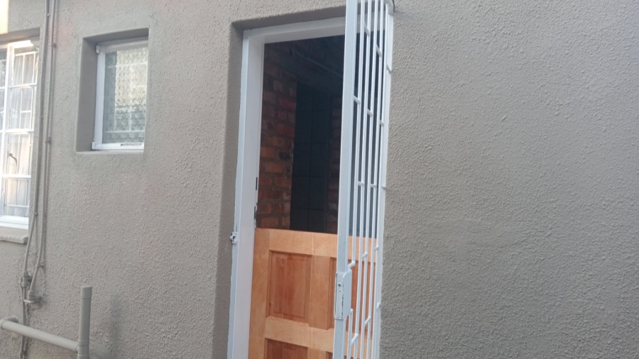 To Let 1 Bedroom Property for Rent in Potchefstroom South North West